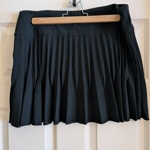 Atmosphere Black Mini Pleated Skirt